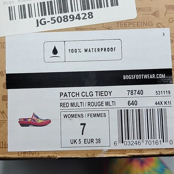 NIB Bogs Patch Clog Tie Dye size 7 - Picture 7 of 7